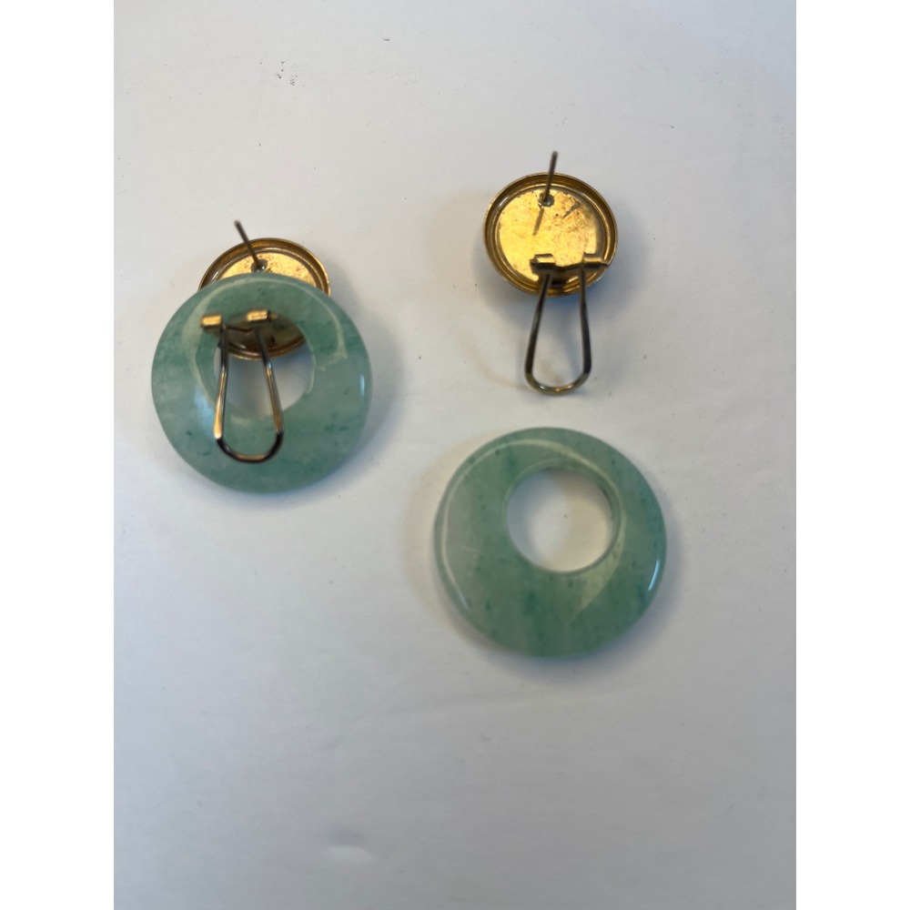 Vintage Green Jade Style Hoop Door Knocker Earrings Gold Tone Omega Back Pierced - Picture 4 of 5